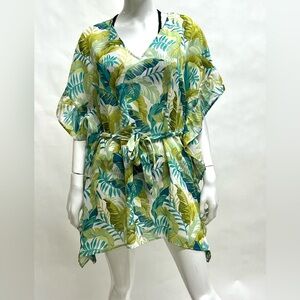 🌞🏝️NWT CLUBZ PONCHO🌞